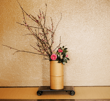 picture of ikebana arrangement